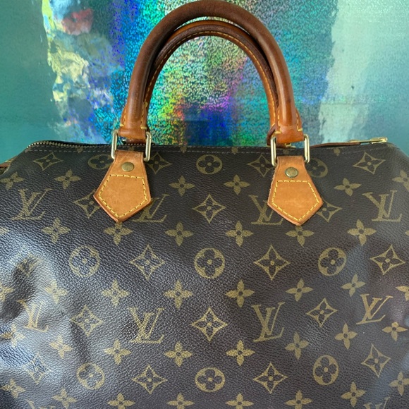 Louis Vuitton Brown Satchel with Iconic Monogram - Picture 2 of 14